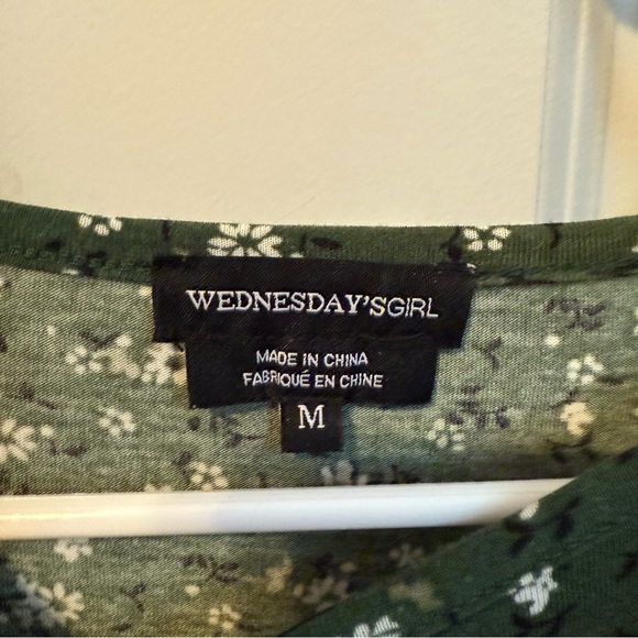 Wednesday’s Girl Floral Peplum Top - Picture 4 of 4